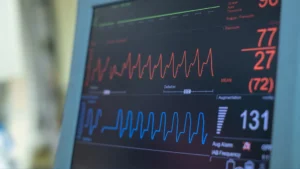 Vigilancia médica en minería_ cómo gestionar exposición a sílice sin perder trazabilidad. Gestiona la exposición a sílice con vigilancia médica y trazabilidad digital para cumplir normativas en minería.